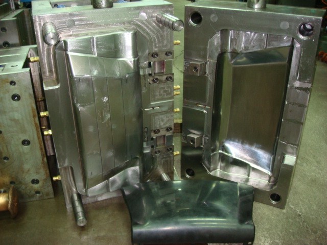 Plastic mold